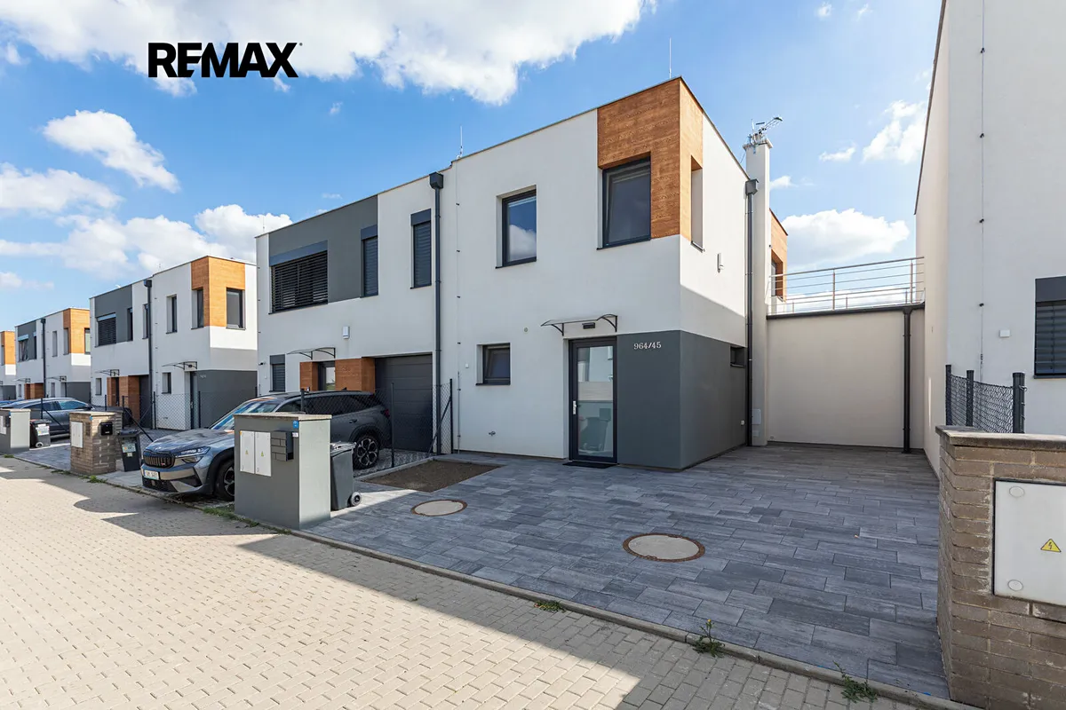 Pronájem rodinného domu 107 m², pozemek 124 m²
